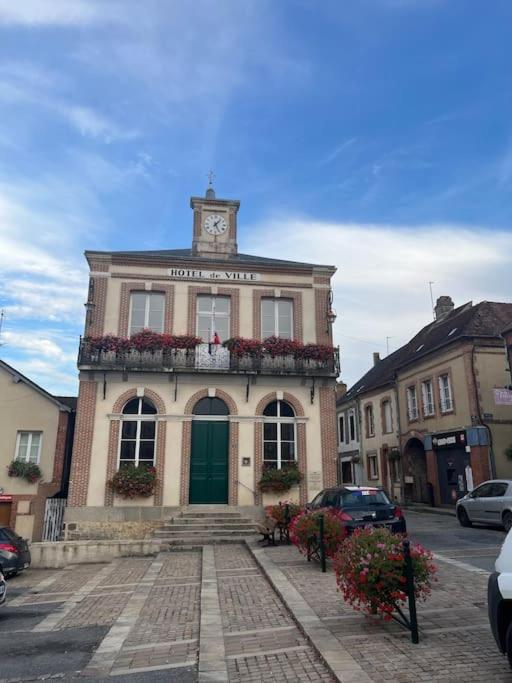 La Maison Du Perche Avec Jacuzzi Saint-Martin-des-Pezerits 외부 사진